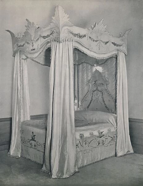 Four-post bed, 1933