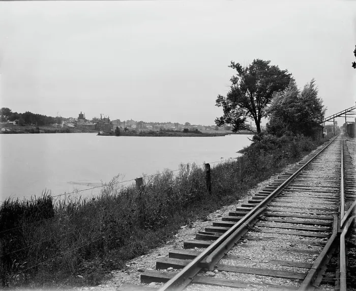 Framed Print : Fox River near Batavia, Ill. between 1880 and 1899. Creator: Unknown Framed Print : Fox River near Batavia, Ill. between 1880 and 1899. Creator: Unknown