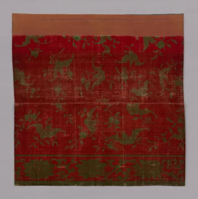 Framed Print : Fragment (Furnishing Fabric), China, Qing dynasty (1644-1911), 1750 / 1800 Framed Print : Fragment (Furnishing Fabric), China, Qing dynasty (1644-1911), 1750 / 1800
