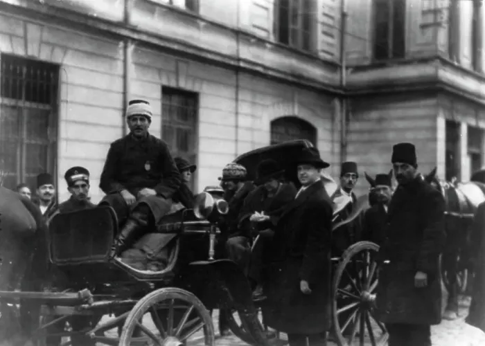Framed Print : Frances Benjamin Johnston in carriage, in Constantinople, n.d.. Creator: Unknown Framed Print : Frances Benjamin Johnston in carriage, in Constantinople, n.d.. Creator: Unknown