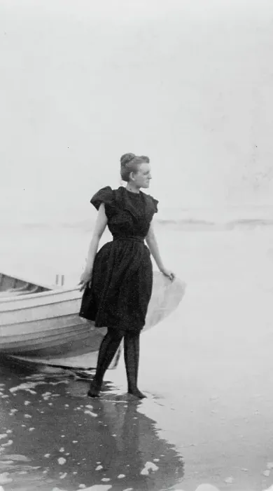 Framed Print : Frances Benjamin Johnston, full-length portrait, standing at edge of ocean, in... c1880 - 1900. Creator: Unknown Framed Print : Frances Benjamin Johnston, full-length portrait, standing at edge of ocean, in... c1880 - 1900. Creator: Unknown