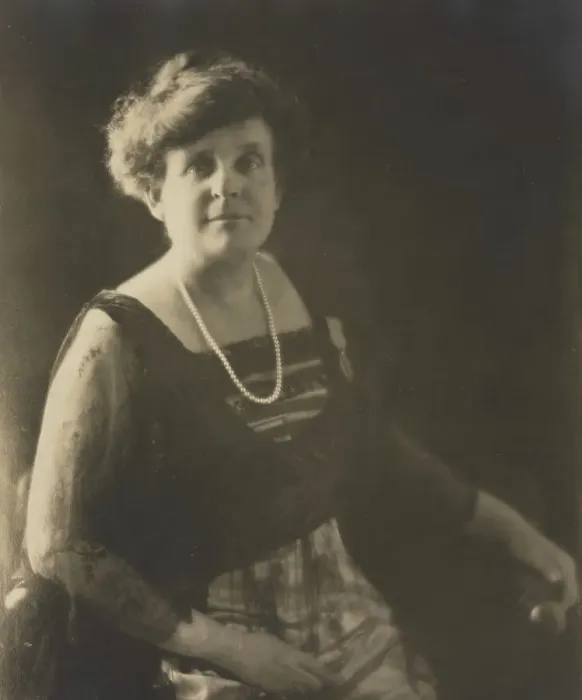 Framed Print : Frances Benjamin Johnston, photographer, posed wearing a pearl necklace... Palme acade´mique, c1930 Creator: Anthony Bacon Framed Print : Frances Benjamin Johnston, photographer, posed wearing a pearl necklace... Palme acade´mique, c1930 Creator: Anthony Bacon