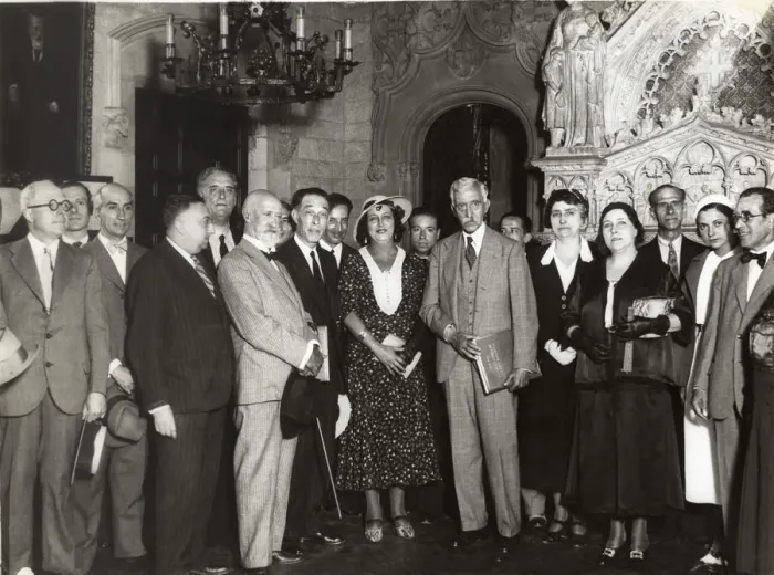 Framed Print : Francesc Macia, president of the Generalitat de Catalonia, together with the artist Framed Print : Francesc Macia, president of the Generalitat de Catalonia, together with the artist