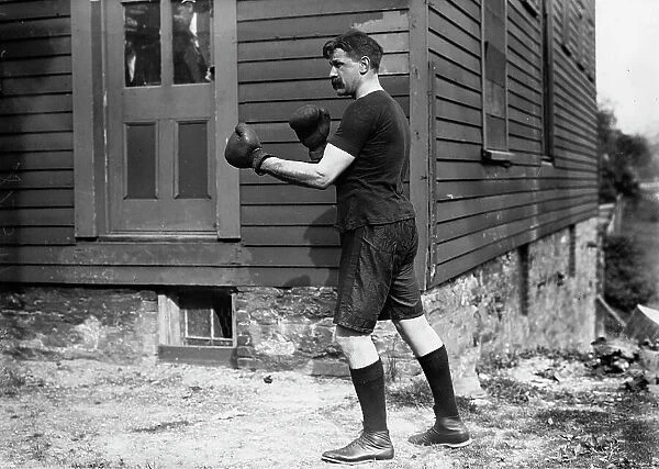 Frank Parks (Heavyweight), between c1910 and c1915. Creator: Bain News Service