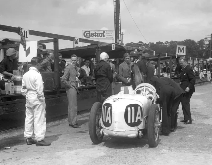 Framed Print : Frazer-Nash of Adrian Malcolm Conan-Doyle at the LCC Relay GP, Brooklands, 25 July 1931