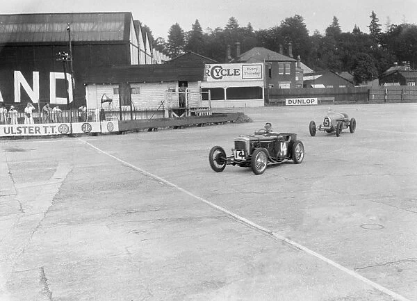Frazer-Nash of RT Grogan leading Jack Lemon Burtons Bugatti T37, BARC meeting, Brooklands, 1933
