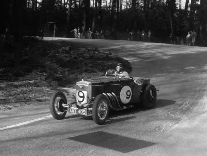 Framed Print : Frazer-Nash TT replica of G Casswell racing at Donington Park, Leicestershire, 1935 Framed Print : Frazer-Nash TT replica of G Casswell racing at Donington Park, Leicestershire, 1935