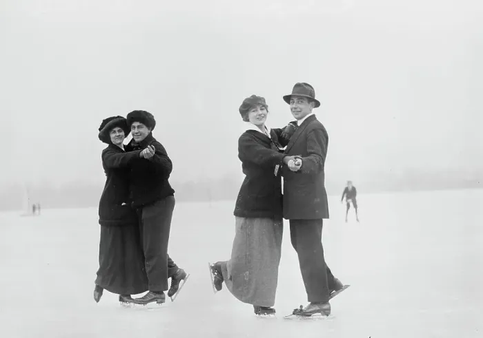 Framed Print : Fred Flake and Flo Coine; Frank Thompson and Mrs. Matheson -- ice skating, between c1910 and c1915. Creator: Bain News Service Framed Print : Fred Flake and Flo Coine; Frank Thompson and Mrs. Matheson -- ice skating, between c1910 and c1915. Creator: Bain News Service