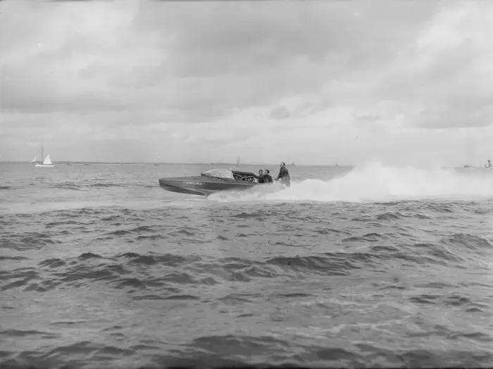 Framed Print : The French 400 hp hydroplane Despujols I, 1913. Creator: Kirk & Sons of Cowes Framed Print : The French 400 hp hydroplane Despujols I, 1913. Creator: Kirk & Sons of Cowes