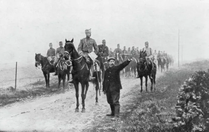 Framed Print : French cavalry on a reconnaissance mission, Somme, France, 1914 Framed Print : French cavalry on a reconnaissance mission, Somme, France, 1914