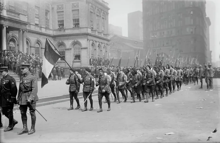 Framed Print : French chasseurs, 1918. Creator: Bain News Service Framed Print : French chasseurs, 1918. Creator: Bain News Service