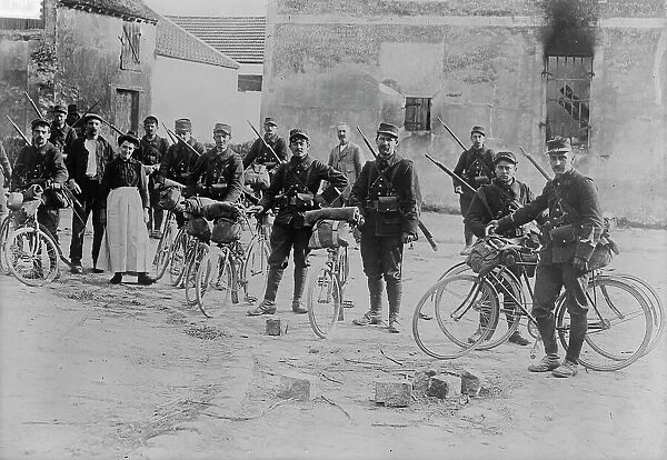 French Cyclists in Chanconin [i.e. Chauconin-Neufmontiers], 1914. Creator: Bain News Service