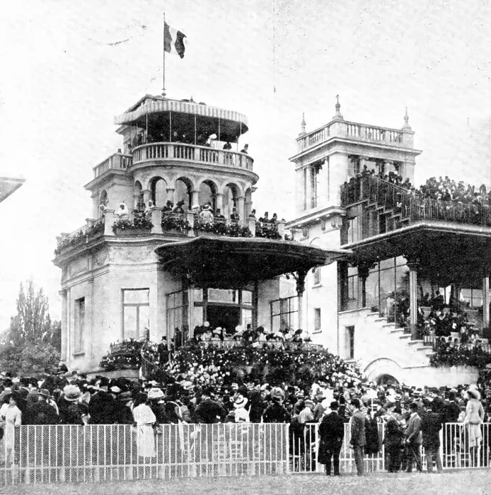 Framed Print : The French Derby: the grand stand at Longchamp on the day of the Grand Prix, 1909. Creator: Graphic Photo Union Framed Print : The French Derby: the grand stand at Longchamp on the day of the Grand Prix, 1909. Creator: Graphic Photo Union