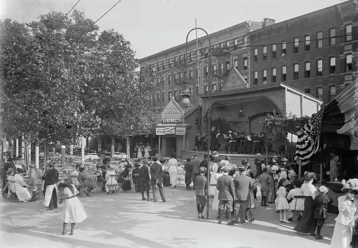Framed Print : French Fete, July 14 (191?). Creator: Bain News Service Framed Print : French Fete, July 14 (191?). Creator: Bain News Service