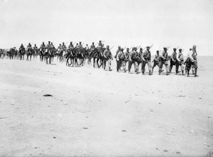 Framed Print : The French Foreign Legion on manoeuvres, Boudenib, Morocco, 1911 Framed Print : The French Foreign Legion on manoeuvres, Boudenib, Morocco, 1911