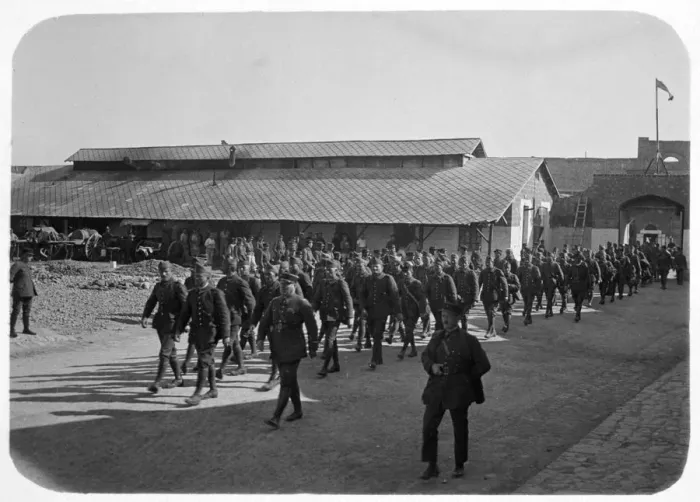 Framed Print : The French Foreign Legion in Syria, 20th century Framed Print : The French Foreign Legion in Syria, 20th century