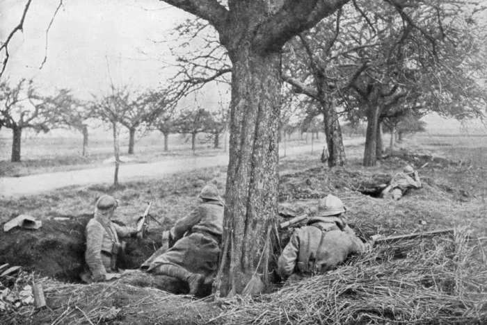 Framed Print : French machine gunners dug in at the edge of a road, under apple trees, 1918 Framed Print : French machine gunners dug in at the edge of a road, under apple trees, 1918
