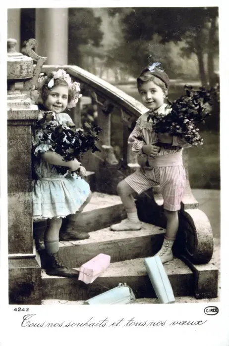 Framed Print : French Postcard, c1900 Framed Print : French Postcard, c1900