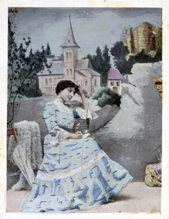 Framed Print : French postcard, c1900 Framed Print : French postcard, c1900