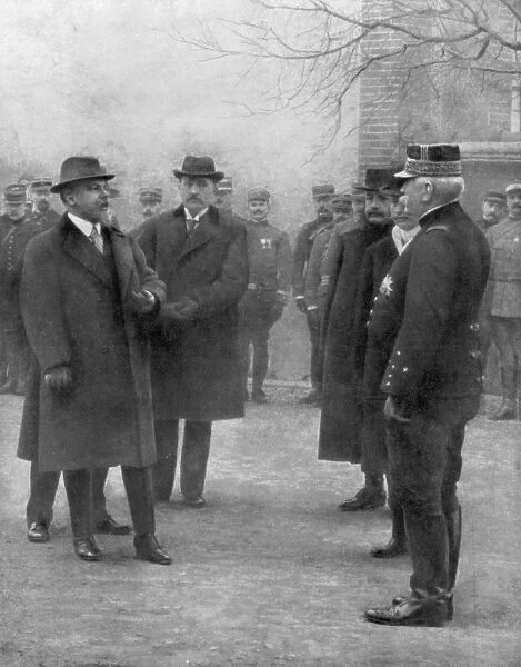 French President Raymond Poincare meeting General Joseph Joffre, 1914