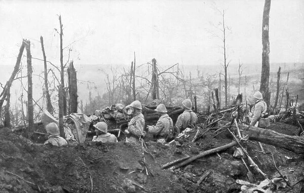 French soldiers overlooking German positions, Battle of Malmaison, 1917