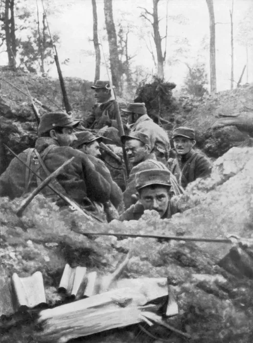Framed Print : French troops in the trench system of Calonne, France, July 1915 Framed Print : French troops in the trench system of Calonne, France, July 1915