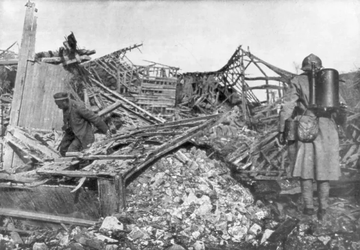 Framed Print : French troops using flamethrowers to flush out Germans from their shelters, Cantigny, France, 1918 Framed Print : French troops using flamethrowers to flush out Germans from their shelters, Cantigny, France, 1918