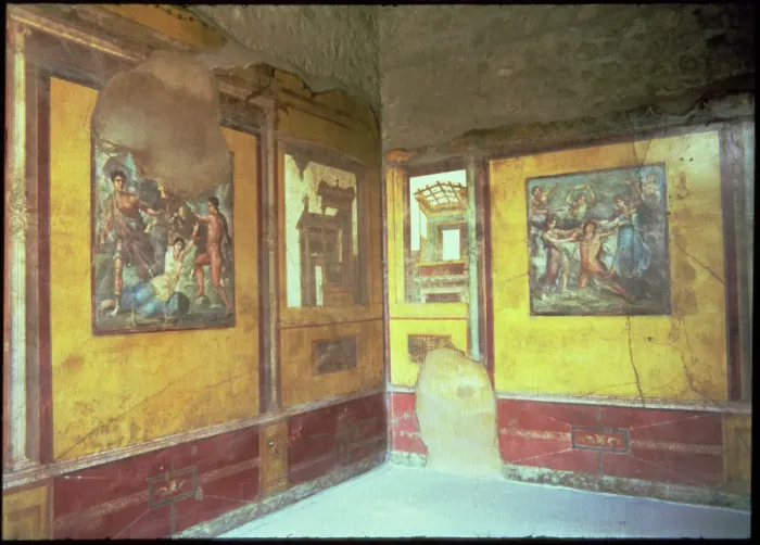Framed Print : Frescoes on the walls of the House of Vettii in Pompeii Framed Print : Frescoes on the walls of the House of Vettii in Pompeii