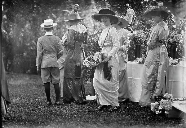 Friendship Charity Fete - Gladys Ingalls And Katharane Elkins, 1913. Creator: Harris & Ewing. Friendship Charity Fete - Gladys Ingalls And Katharane Elkins, 1913. Creator: Harris & Ewing