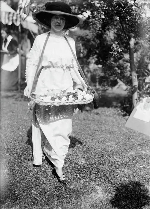 Framed Print : Friendship Charity Fete - Gladys Ingalls, 1913. Creator: Harris & Ewing. Friendship Charity Fete - Gladys Ingalls, 1913. Creator: Harris & Ewing Framed Print : Friendship Charity Fete - Gladys Ingalls, 1913. Creator: Harris & Ewing. Friendship Charity Fete - Gladys Ingalls, 1913. Creator: Harris & Ewing