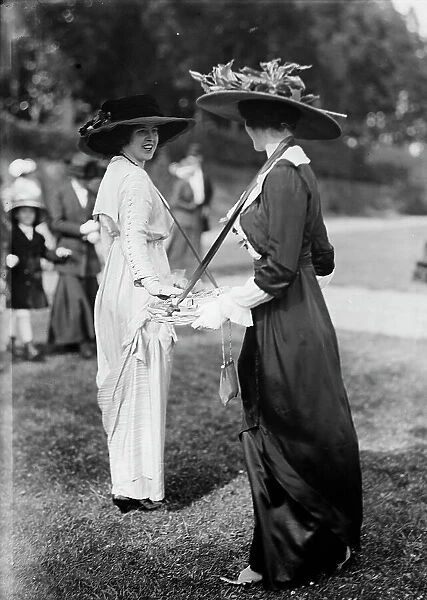 Friendship Charity Fete - Gladys Ingalls; Mrs. C.A. Munn, 1913. Creator: Harris & Ewing. Friendship Charity Fete - Gladys Ingalls; Mrs. C.A. Munn, 1913. Creator: Harris & Ewing