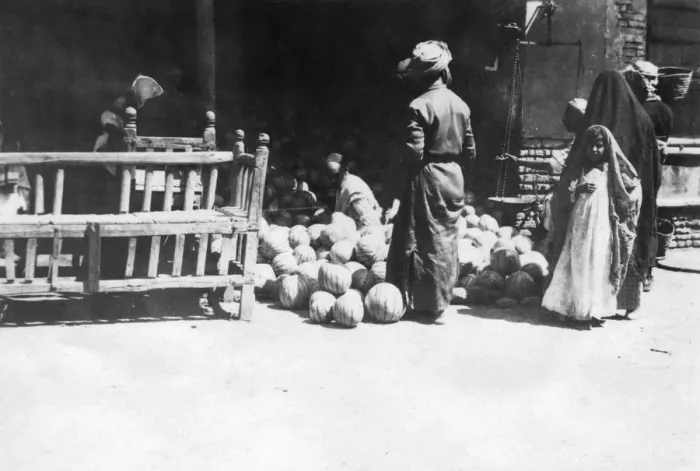 Framed Print : Fruit stall, Baghdad, Mesopotamia, WWI, 1918 Framed Print : Fruit stall, Baghdad, Mesopotamia, WWI, 1918