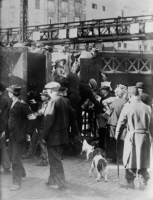 Framed Print : Fugitives, Gare du Nord, Paris, between c1914 and c1915. Creator: Bain News Service Framed Print : Fugitives, Gare du Nord, Paris, between c1914 and c1915. Creator: Bain News Service