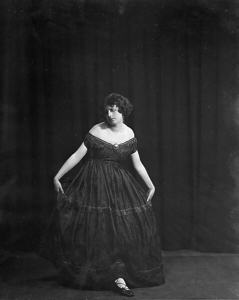 Fuller, Miss, 1920 Creator: Arnold Genthe