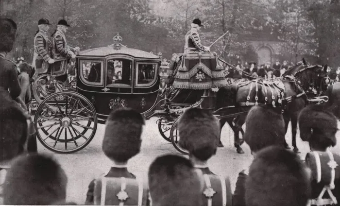 Framed Print : Funeral procession of King Edward VII, London, 20 May 1910. Creator: Unknown Framed Print : Funeral procession of King Edward VII, London, 20 May 1910. Creator: Unknown