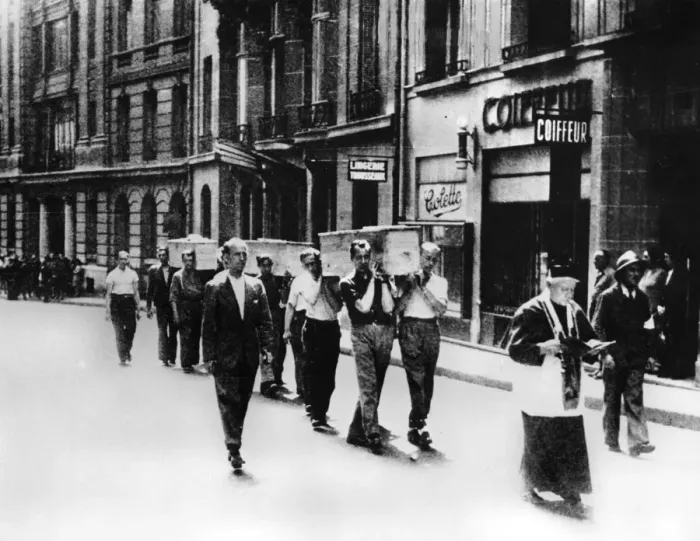 Framed Print : Funeral procession of members of the French Resistance, Paris, 1944 Framed Print : Funeral procession of members of the French Resistance, Paris, 1944