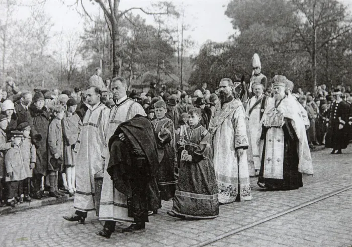 Framed Print : Funeral of Tsarina Maria Fyodorovna of Russia, Roskilde, Denmark, 19 October 1928 Framed Print : Funeral of Tsarina Maria Fyodorovna of Russia, Roskilde, Denmark, 19 October 1928