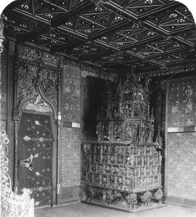 Framed Print : The furnace in the Princes Chamber, Festung Hohensalzburg, Salzburg, Austria, c1900s. Artist: Wurthle & Sons Framed Print : The furnace in the Princes Chamber, Festung Hohensalzburg, Salzburg, Austria, c1900s. Artist: Wurthle & Sons