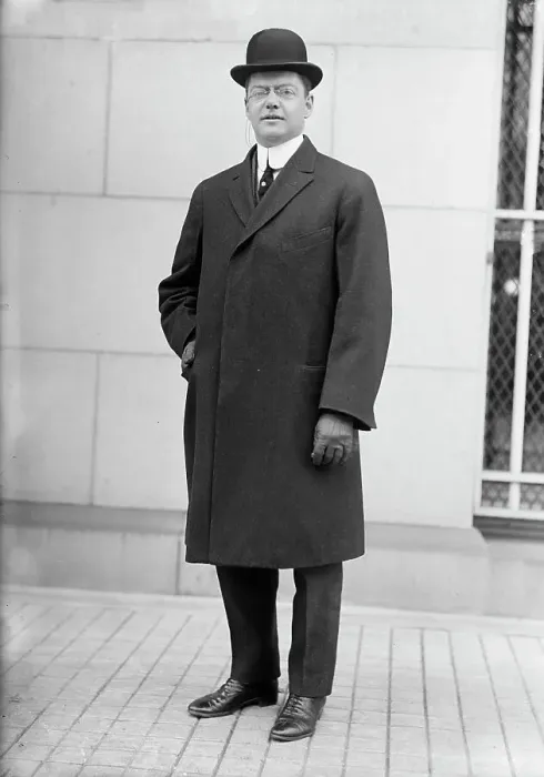 Framed Print : F.W. Taylor, Secretary To Macveagh, 1913. Creator: Harris & Ewing. F.W. Taylor, Secretary To Macveagh, 1913. Creator: Harris & Ewing Framed Print : F.W. Taylor, Secretary To Macveagh, 1913. Creator: Harris & Ewing. F.W. Taylor, Secretary To Macveagh, 1913. Creator: Harris & Ewing