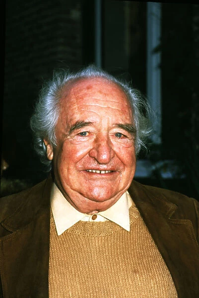 Gabriel Celaya (1911-1991), Spanish poet and writer, photo 1987