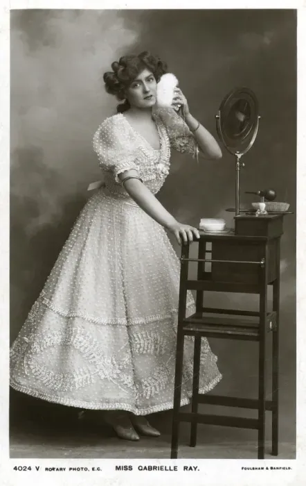 Framed Print : Gabrielle Ray, English actress, dancer and singer, c1906. Artist: Rotary Photo Framed Print : Gabrielle Ray, English actress, dancer and singer, c1906. Artist: Rotary Photo