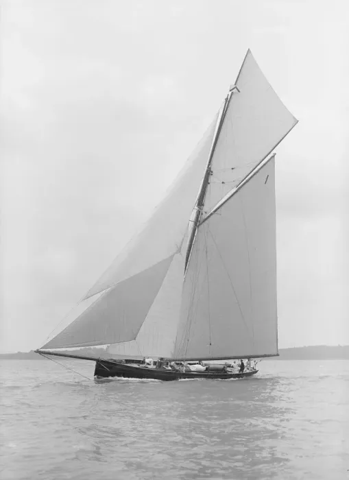 Framed Print : The gaff rigged cutter Bloodhound sailing close-hauled, 1913. Creator: Kirk & Sons of Cowes Framed Print : The gaff rigged cutter Bloodhound sailing close-hauled, 1913. Creator: Kirk & Sons of Cowes