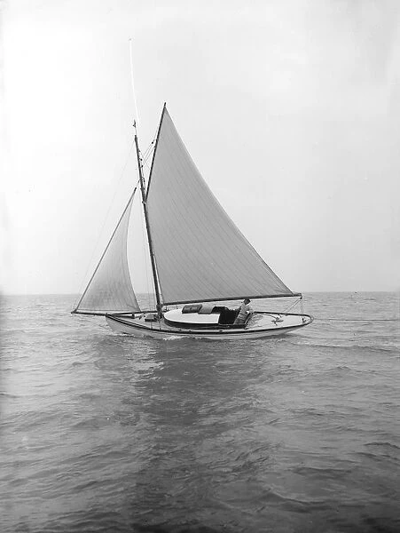 The gaff rigged yacht Nautilus, 1912. Creator: Kirk & Sons of Cowes