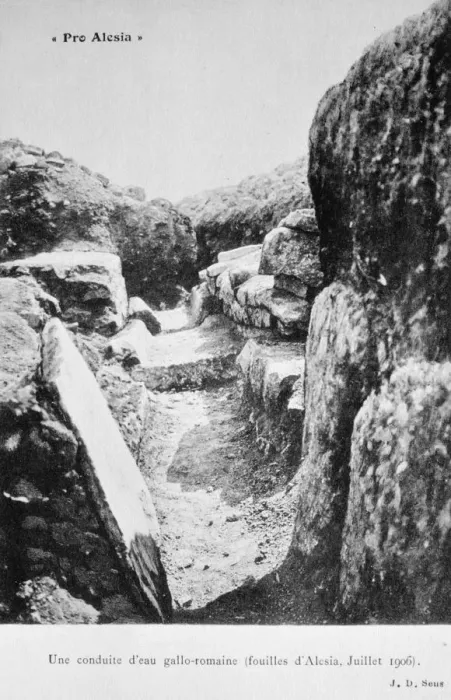 Framed Print : Gallo-Roman water pipeline, excavations of Alesia, July 1906 Framed Print : Gallo-Roman water pipeline, excavations of Alesia, July 1906