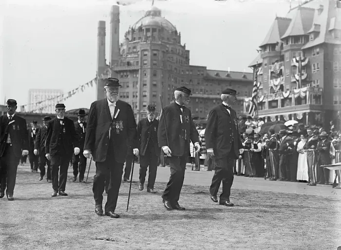 Framed Print : G.A.R. Parade, 1910. Creator: Bain News Service Framed Print : G.A.R. Parade, 1910. Creator: Bain News Service