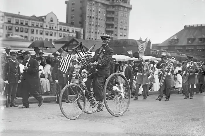 Framed Print : G.A.R. Parade, 1910. Creator: Bain News Service Framed Print : G.A.R. Parade, 1910. Creator: Bain News Service