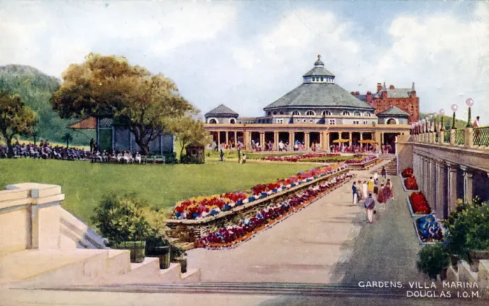 Framed Print : The gardens of Villa Marina, Douglas, Isle of Man, early 20th century Framed Print : The gardens of Villa Marina, Douglas, Isle of Man, early 20th century