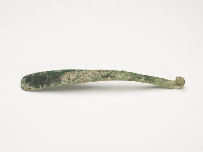 Framed Print : Garment hook (daigou), Eastern Zhou dynasty, mid-4th century BCE. Creator: Unknown Framed Print : Garment hook (daigou), Eastern Zhou dynasty, mid-4th century BCE. Creator: Unknown
