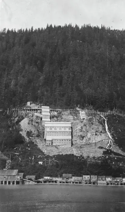 Framed Print : Gastineau Gold Crushing Plant, between c1900 and 1923. Creator: Unknown Framed Print : Gastineau Gold Crushing Plant, between c1900 and 1923. Creator: Unknown
