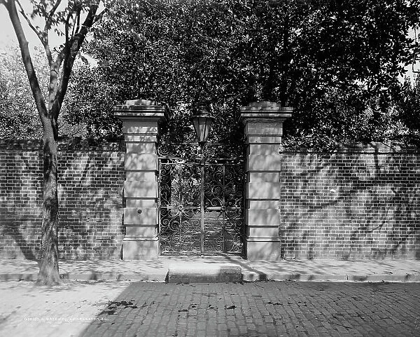 A Gateway, Charleston, S.C. between 1900 and 1910. Creator: Unknown